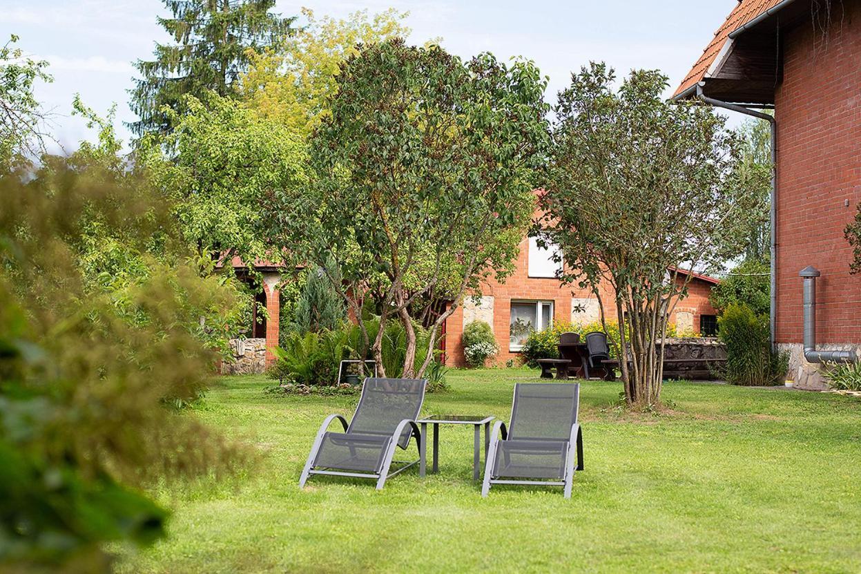 Smilgas Hotel Līči Екстериор снимка